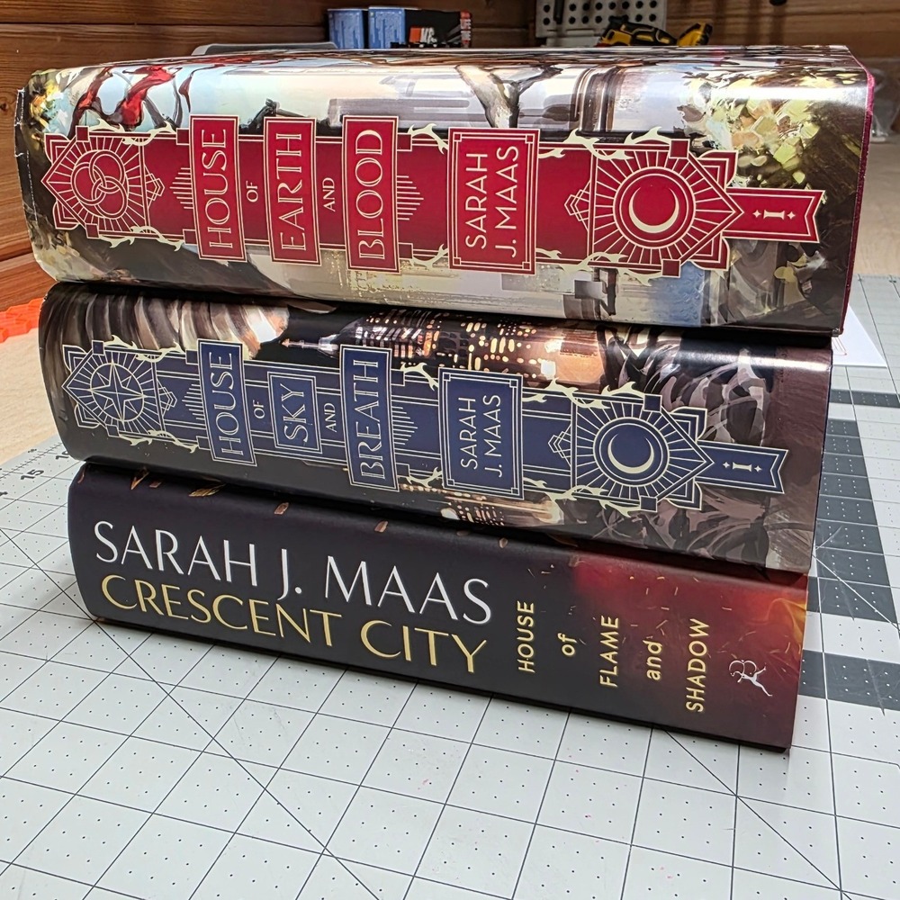 Illumicrate Crescent City Trilogy Set Sarah J Maas Special Edition